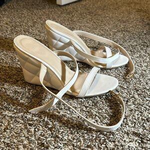 White wedges
